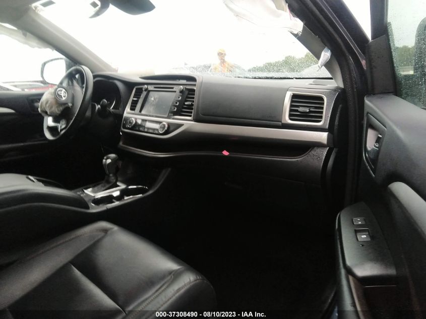 2019 TOYOTA HIGHLANDER SE/XLE - 5TDJZRFH5KS934120