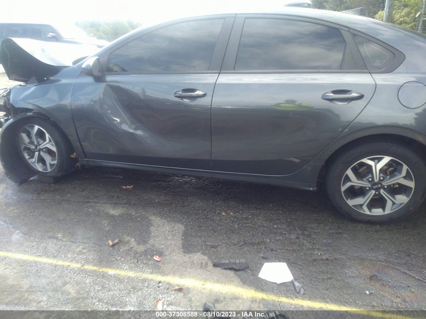 VIN 3KPF24AD9LE244707 2020 KIA FORTE LXS