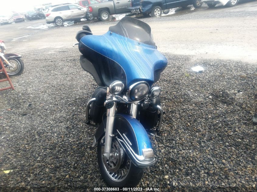 2010 HARLEY-DAVIDSON FLHTK 1HD1KEM19AB613138