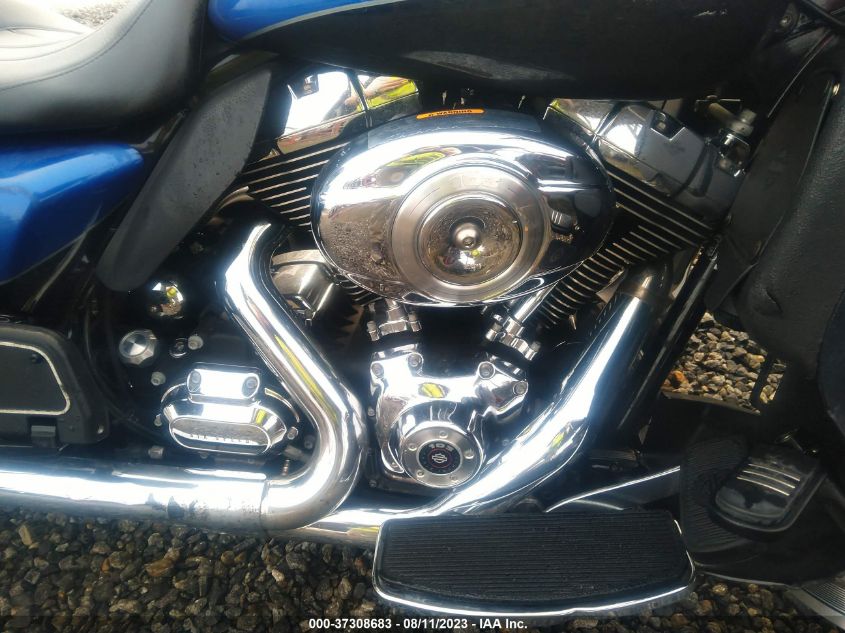 2010 HARLEY-DAVIDSON FLHTK 1HD1KEM19AB613138