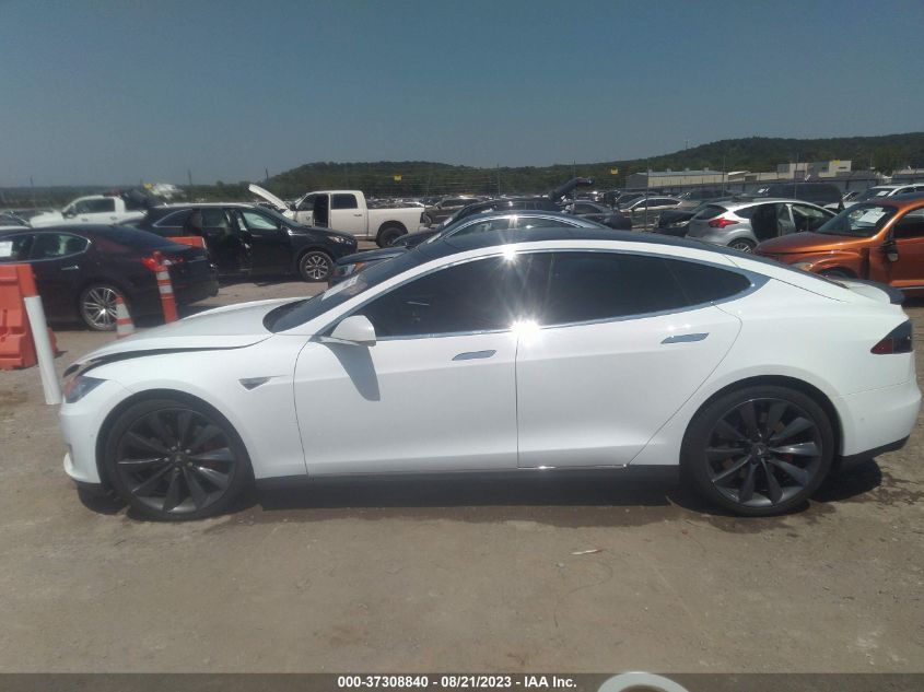 2016 TESLA MODEL S 90D/P90D/P100D/P85D - 5YJSA1E42GF137704