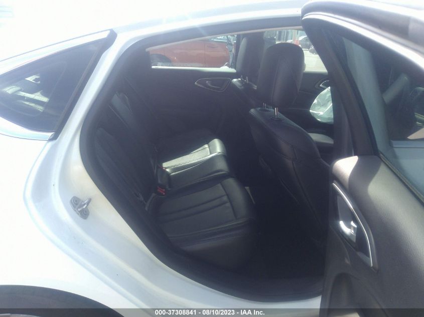 2017 CHRYSLER 200 LIMITED PLATINUM - 1C3CCCABXHN507271