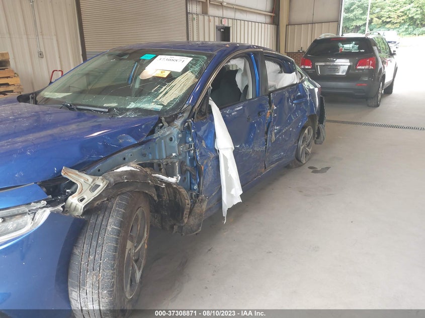 VIN 19XZE4F17KE033488 2019 HONDA INSIGHT LX