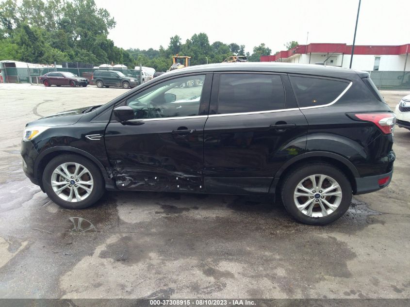 2017 FORD ESCAPE SE - 1FMCU9GD1HUD90198
