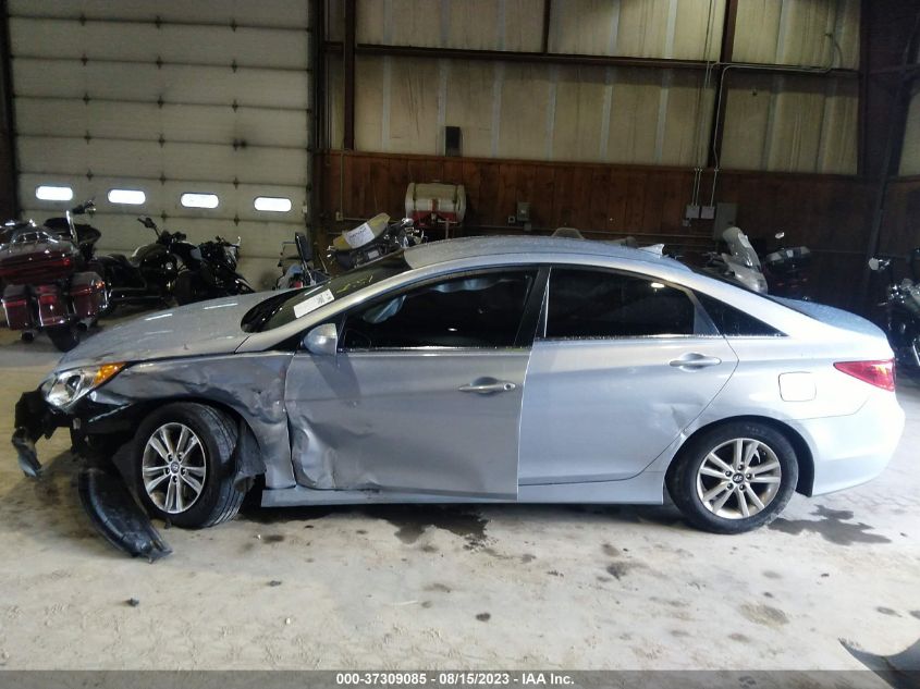 2014 HYUNDAI SONATA GLS - 5NPEB4AC6EH856235