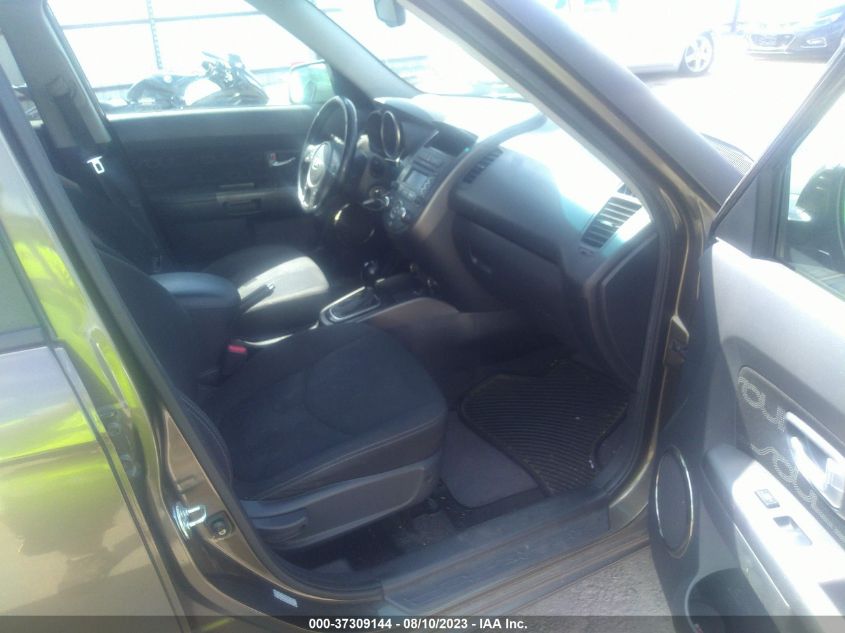 2013 KIA SOUL + - KNDJT2A67D7551100