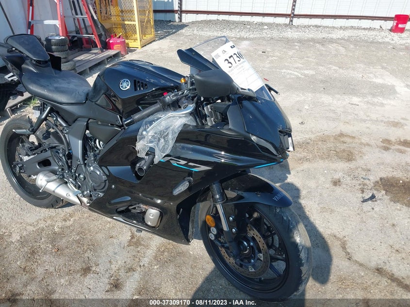VIN JYARM38E4PA006607 2023 YAMAHA YZFR7