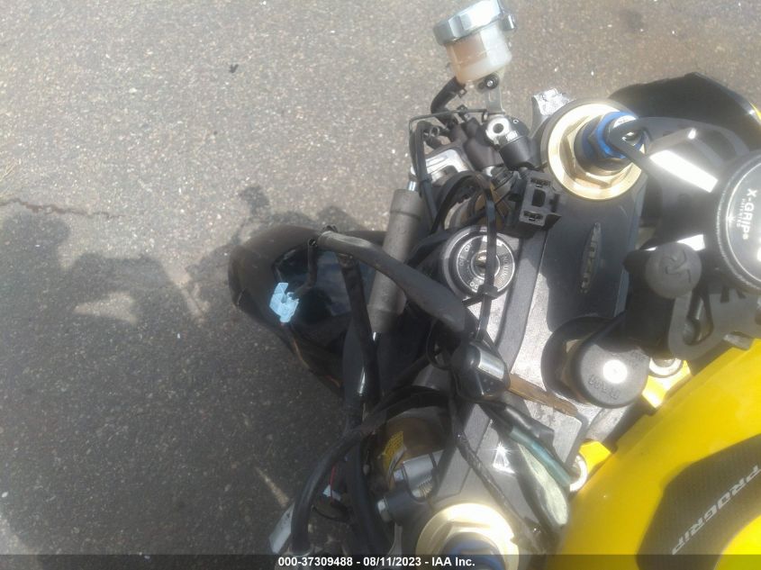 2005 SUZUKI GSX-R750 K - JS1GR7JA752103491