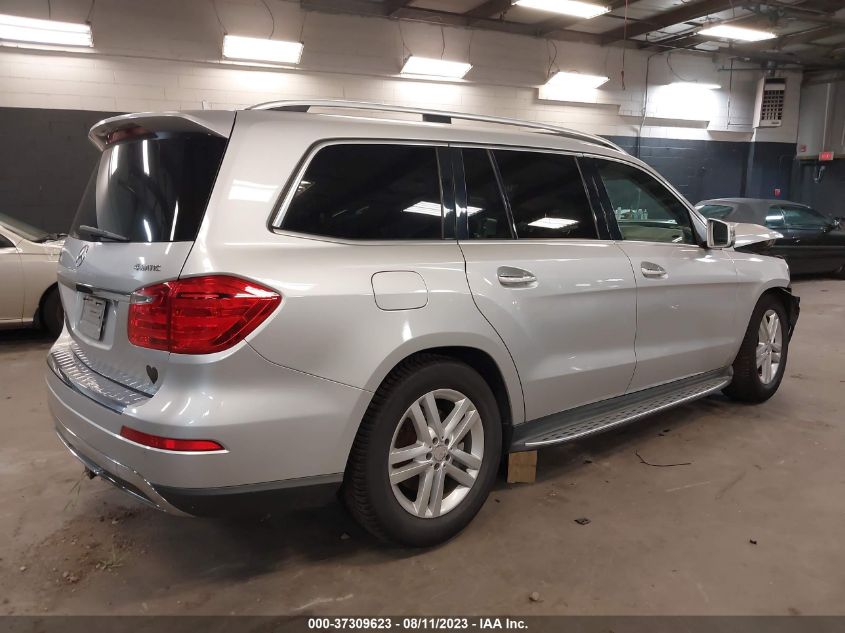 2015 MERCEDES-BENZ GL-CLASS GL 450 - 4JGDF6EE5FA564376