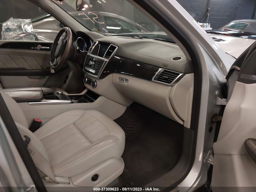 2015 MERCEDES-BENZ GL-CLASS GL 450 - 4JGDF6EE5FA564376