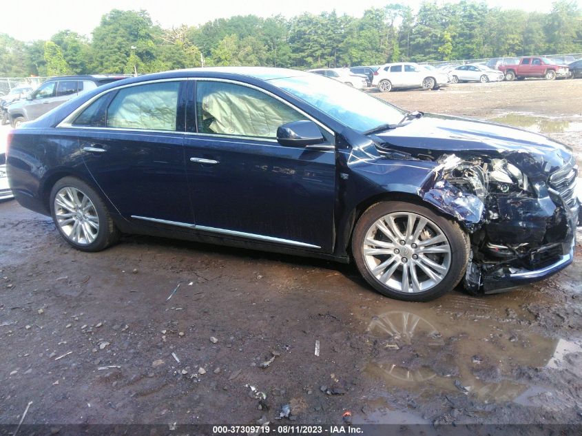 2018 CADILLAC XTS LUXURY - 2G61N5S36J9169900