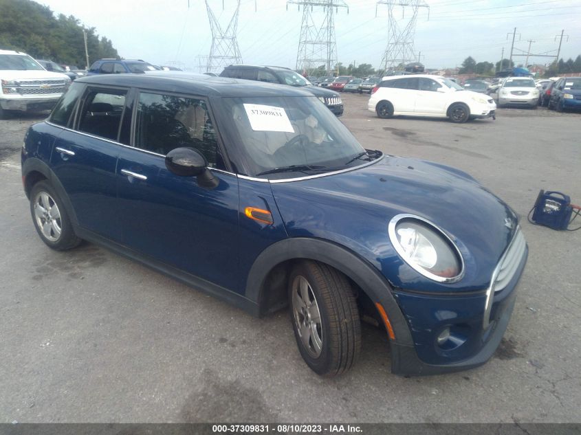 2015 MINI COOPER HARDTOP 4 DOOR - WMWXS5C51FT832884
