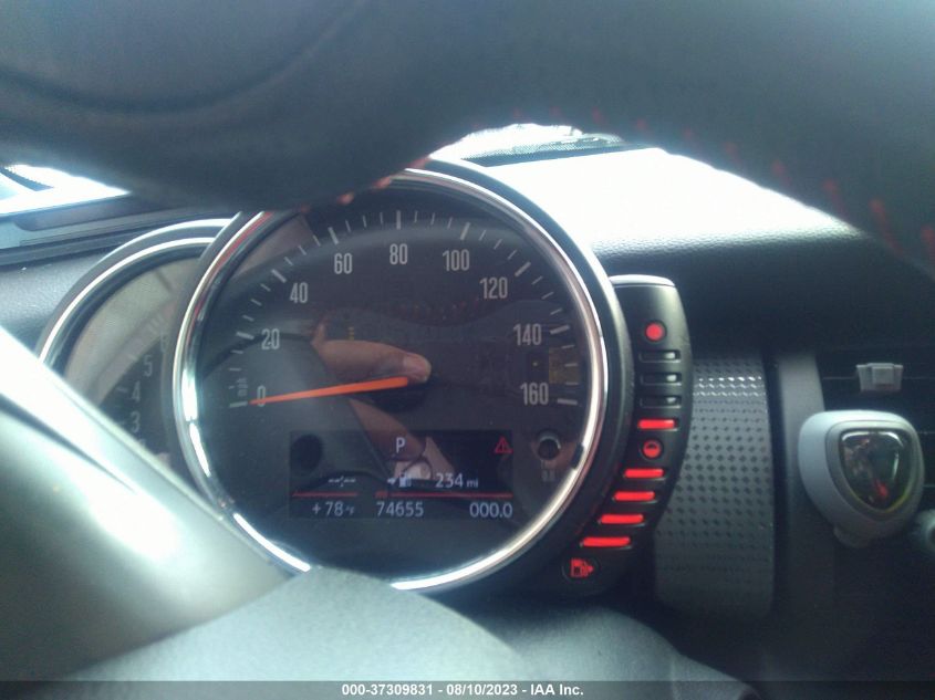 2015 MINI COOPER HARDTOP 4 DOOR - WMWXS5C51FT832884
