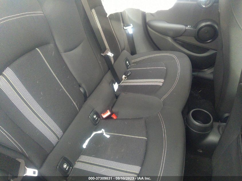 2015 MINI COOPER HARDTOP 4 DOOR - WMWXS5C51FT832884
