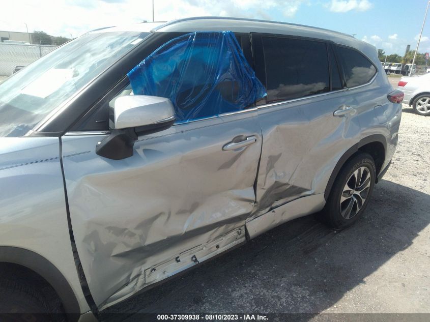 2020 TOYOTA HIGHLANDER XLE - 5TDHZRAH0LS500811