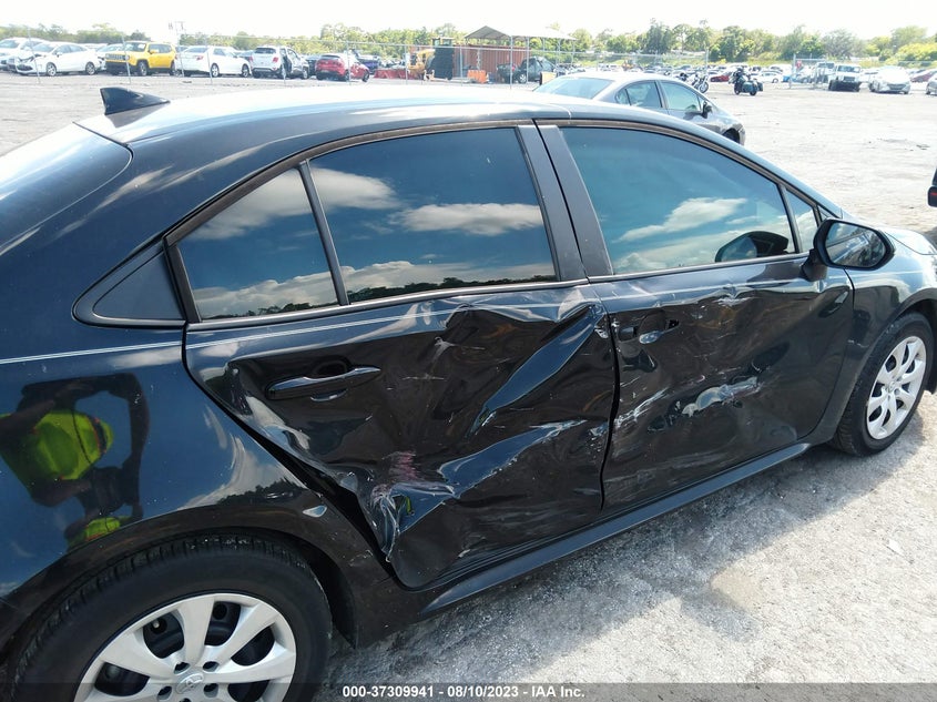 VIN 5YFEPMAE9MP237374 2021 TOYOTA COROLLA LE