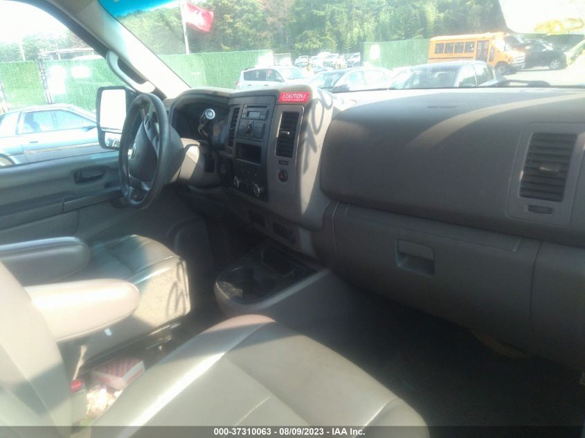 2015 NISSAN NV S 1N6BF0LY3FN809428