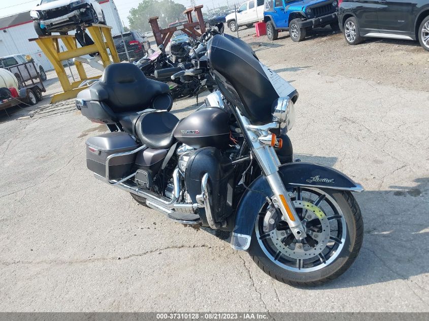1HD1KED18HB695549 HARLEY-DAVIDSON FLHTK ULTRA LIMITED 2017