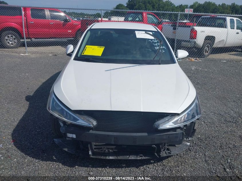 2019 HYUNDAI ELANTRA SE - 5NPD74LF4KH451670