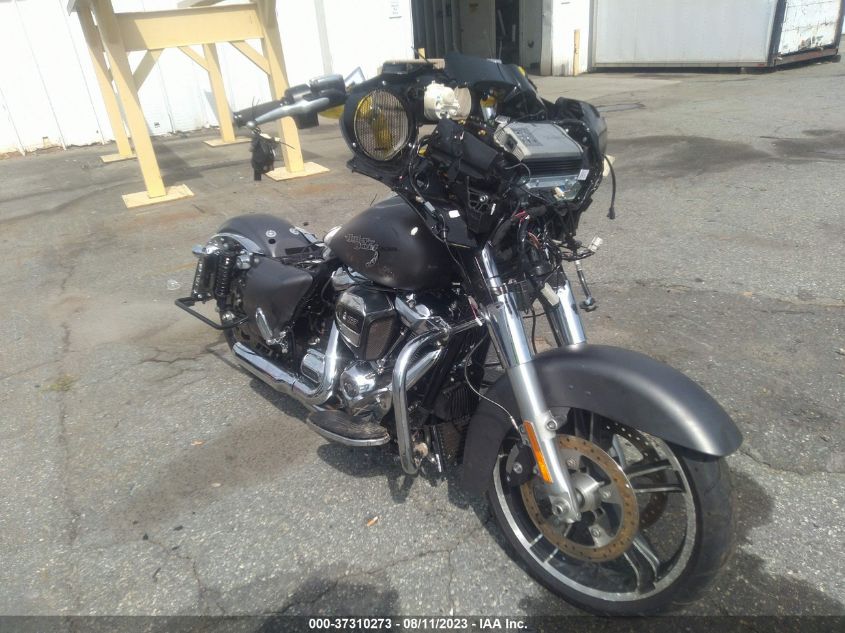 2017 HARLEY-DAVIDSON FLHXS STREET GLIDE SPECIAL - 1HD1KRC15HB614872