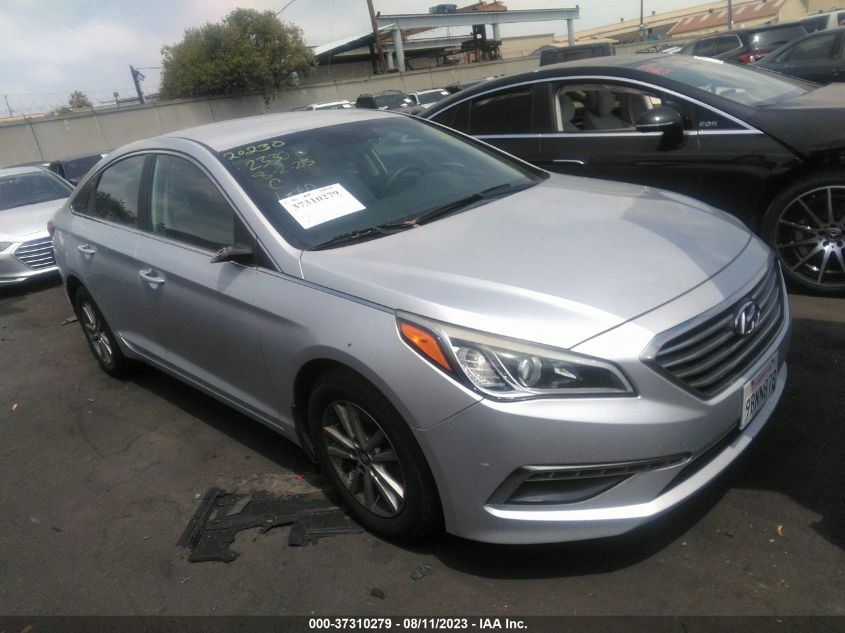 2015 HYUNDAI SONATA 2.4L SE - 5NPE24AF8FH254187