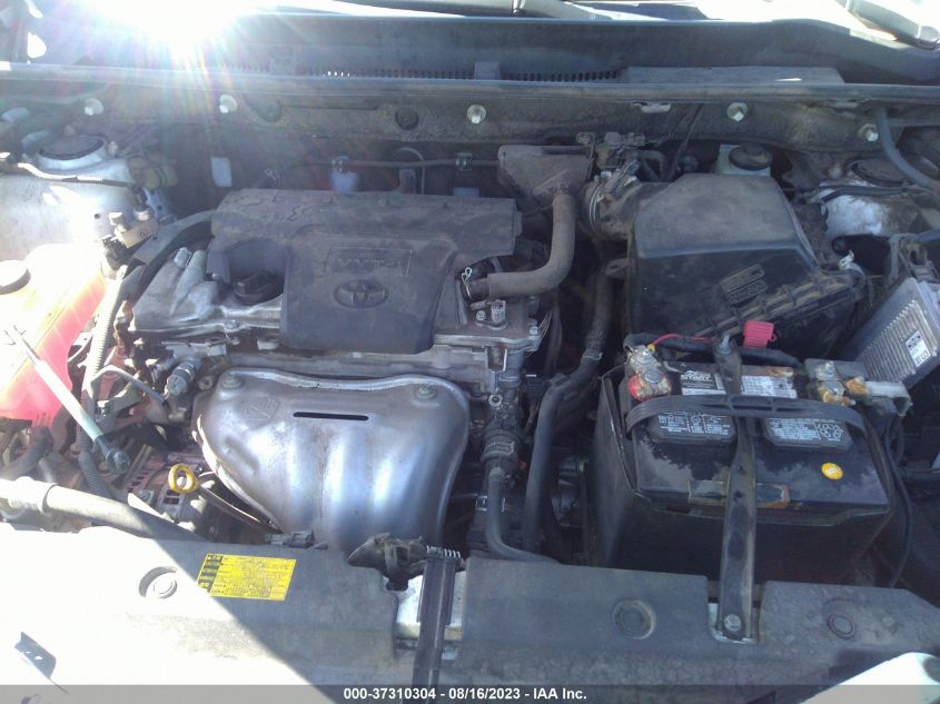 2015 TOYOTA RAV4 LE - JTMZFREV4FD049749