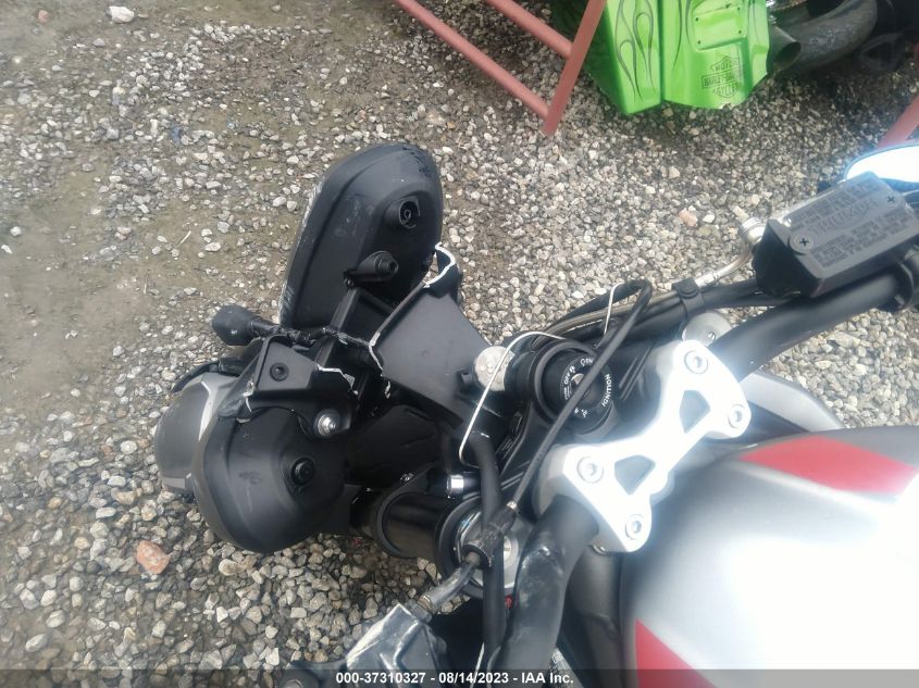 2022 TRIUMPH MOTORCYCLE STREET TRIPLE R SMTA534D9NTAW0793