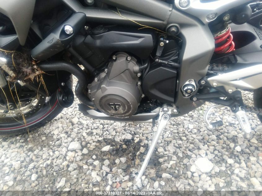 2022 TRIUMPH MOTORCYCLE STREET TRIPLE R SMTA534D9NTAW0793