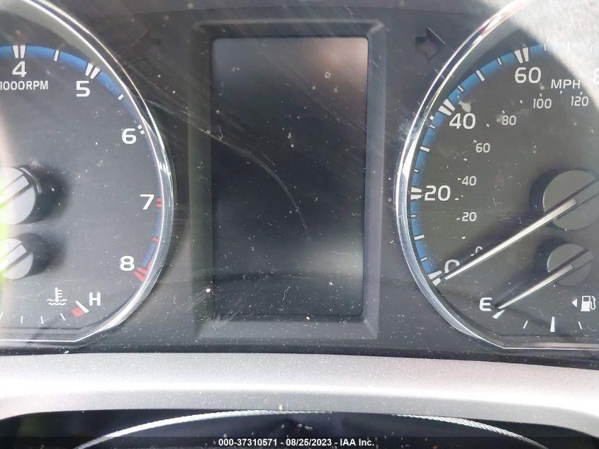 2016 TOYOTA RAV4 XLE - JTMWFREV5GJ067411