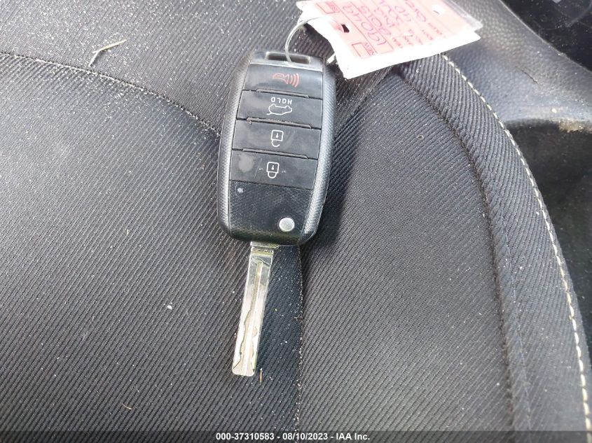 2015 KIA SOUL + - KNDJP3A53F7767840