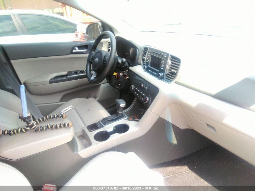 2018 KIA SPORTAGE LX - KNDPMCAC6J7437877