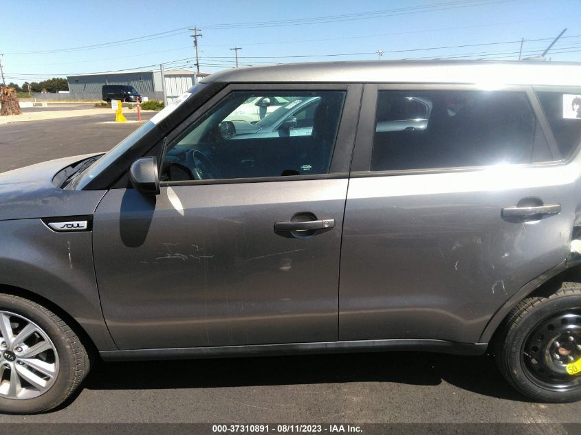 2017 KIA SOUL + - KNDJP3A51H7449167