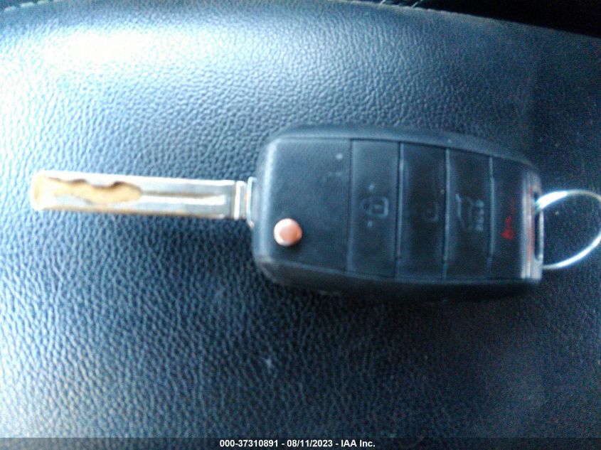 2017 KIA SOUL + - KNDJP3A51H7449167
