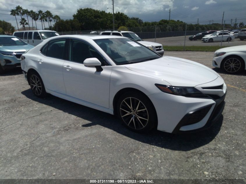 2022 TOYOTA CAMRY SE - 4T1T11AKXNU036841