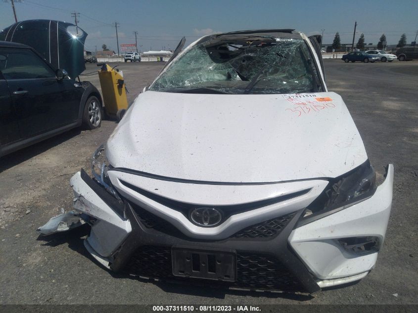 2020 TOYOTA CAMRY SE - 4T1G11AKXLU979200