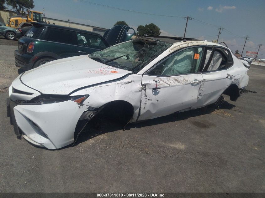 2020 TOYOTA CAMRY SE - 4T1G11AKXLU979200