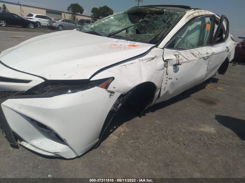 2020 TOYOTA CAMRY SE - 4T1G11AKXLU979200