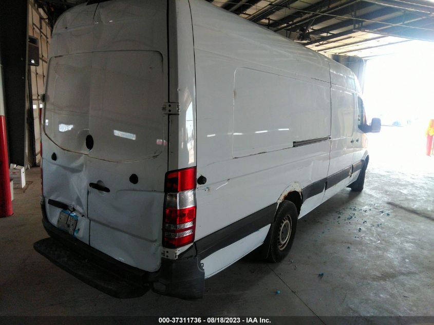 2015 MERCEDES-BENZ SPRINTER CARGO VANS WD3PE8DC9F5981213