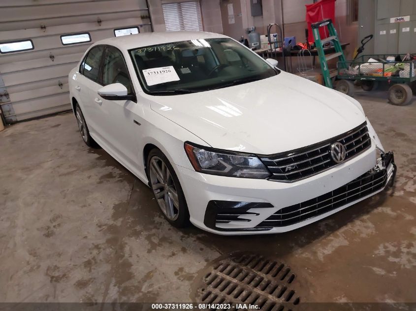 2018 VOLKSWAGEN PASSAT S/R-LINE - 1VWAA7A32JC015499