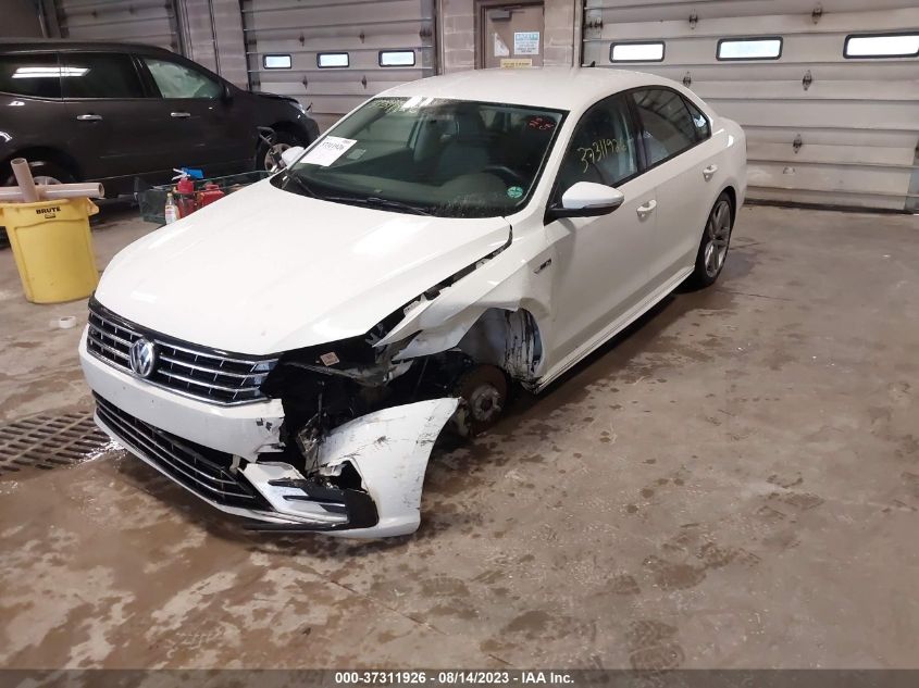 2018 VOLKSWAGEN PASSAT S/R-LINE - 1VWAA7A32JC015499