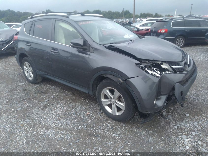 2014 TOYOTA RAV4 XLE - JTMRFREV7ED073462