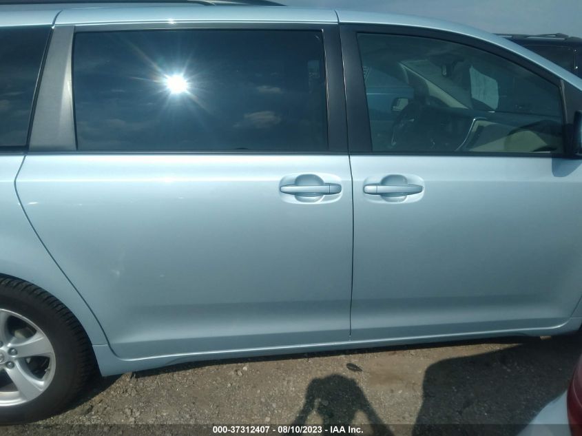 2017 TOYOTA SIENNA LE - 5TDKZ3DC1HS883443