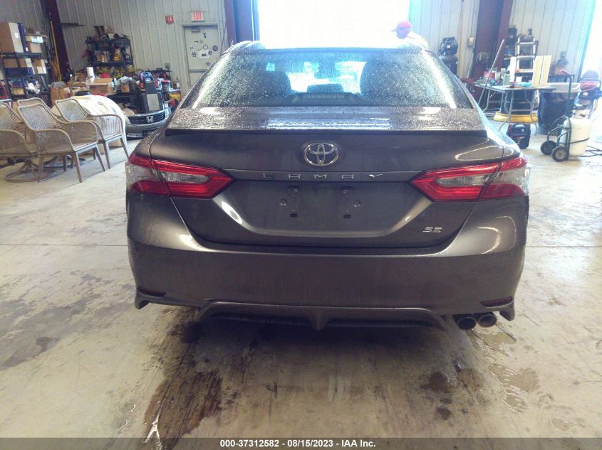 2018 TOYOTA CAMRY L/LE/XLE/SE/XSE - 4T1B11HK7JU556457