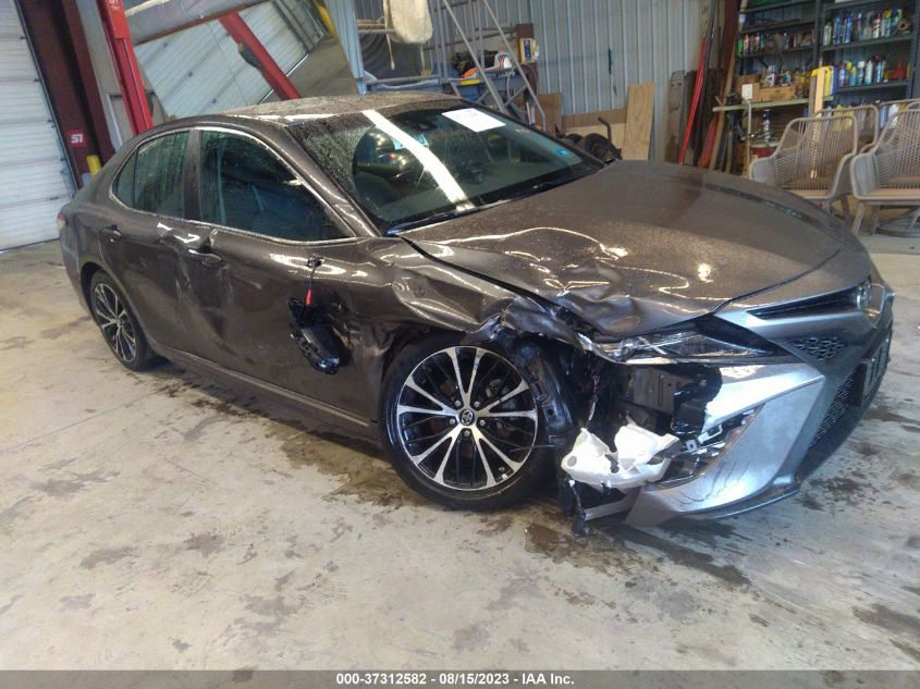 2018 TOYOTA CAMRY L/LE/XLE/SE/XSE - 4T1B11HK7JU556457