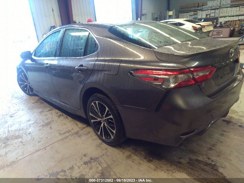 2018 TOYOTA CAMRY L/LE/XLE/SE/XSE - 4T1B11HK7JU556457