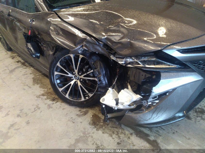 2018 TOYOTA CAMRY L/LE/XLE/SE/XSE - 4T1B11HK7JU556457