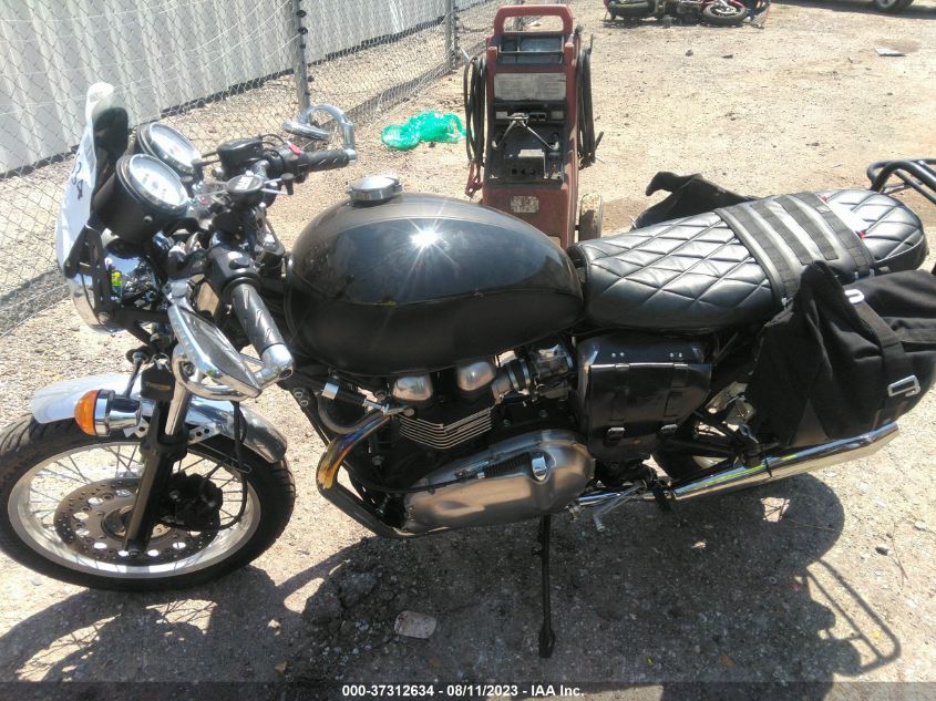 2010 TRIUMPH MOTORCYCLE THRUXTON 900 SMT920K18AT420470