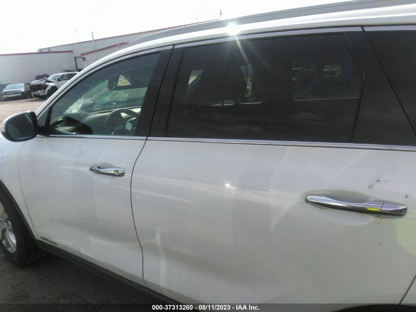 2016 KIA SORENTO LX - 5XYPGDA59GG135283
