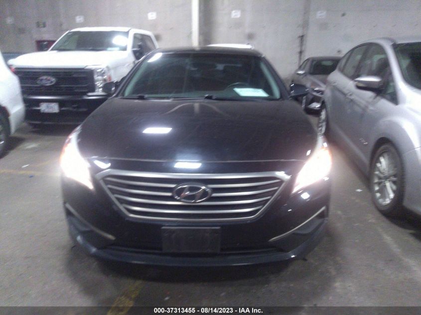 2016 HYUNDAI SONATA 2.4L SE - 5NPE24AF2GH432497