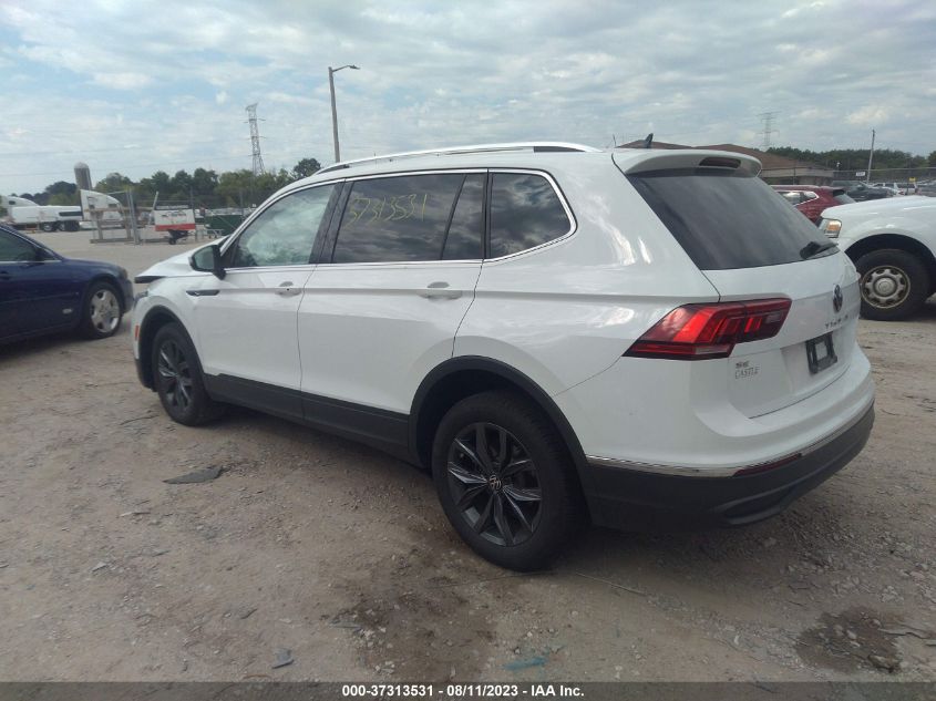 3VV2B7AX2NM144775 Volkswagen Tiguan SE 3